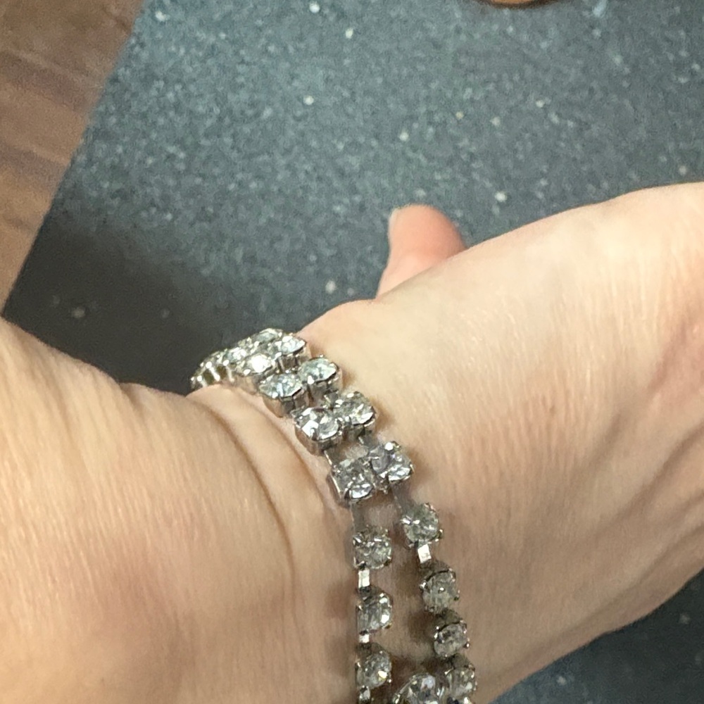 Vintage Silver Rhinestone Crystal Bracelet - Picture 5 of 7